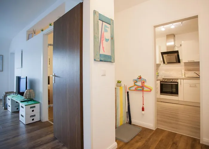 Welcome In - 'patrice' Met Balkon En Berging Apartamento